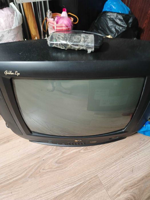 Телевізор LG робочий.