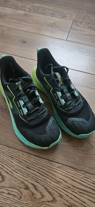 Buty do biegania w terenie dla dzieci Kiprun r. 35  Decathlon