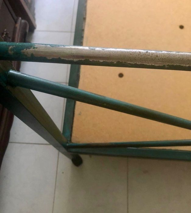 Cama de corpo e meio.