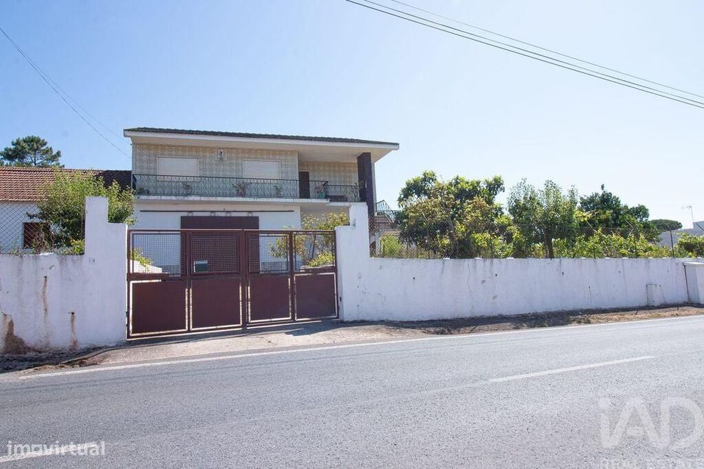 Casa / Villa T3 em Lamas e Cercal de 430 m2