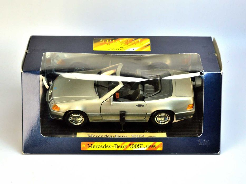 Модель автомобіля Master Toy Mercedes-Benz 500SL, (1:18), сріблястий