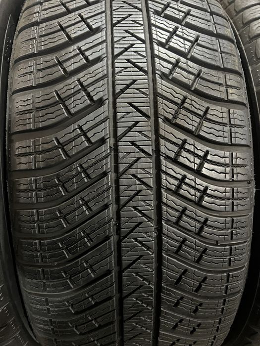 255/55/19 R19 Michelin Pilot Alpin 5 4шт зима