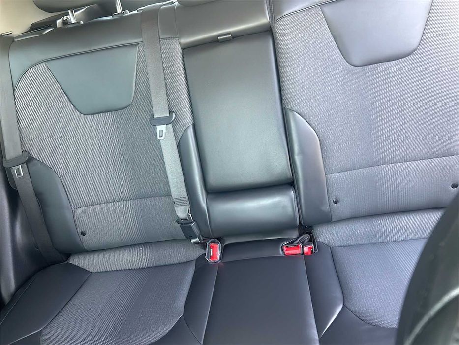 Kia Niro Plug-In Hybrid      2023
