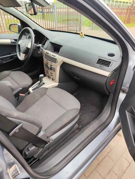 Opel Astra H OPC Line