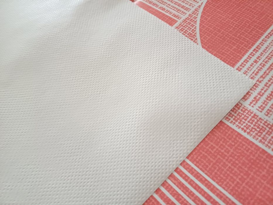 Toalha de mesa anti-nódoas, vermelho/branco, motivos geométricos NOVA!