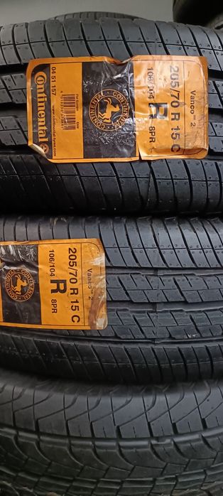 Pneus 205/70/15C
