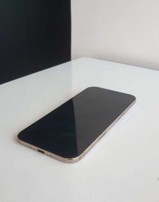 iPhone Air (17)  256Gb