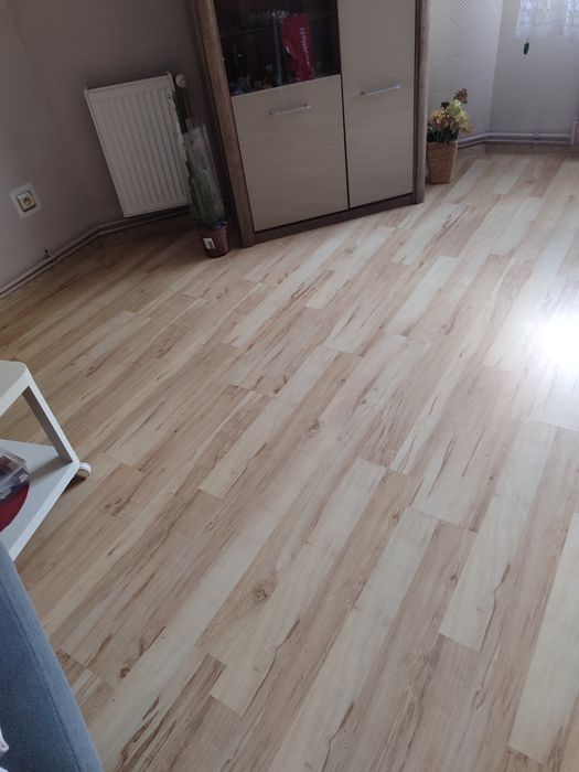Oddam panele i listwy około 15-20 m2
