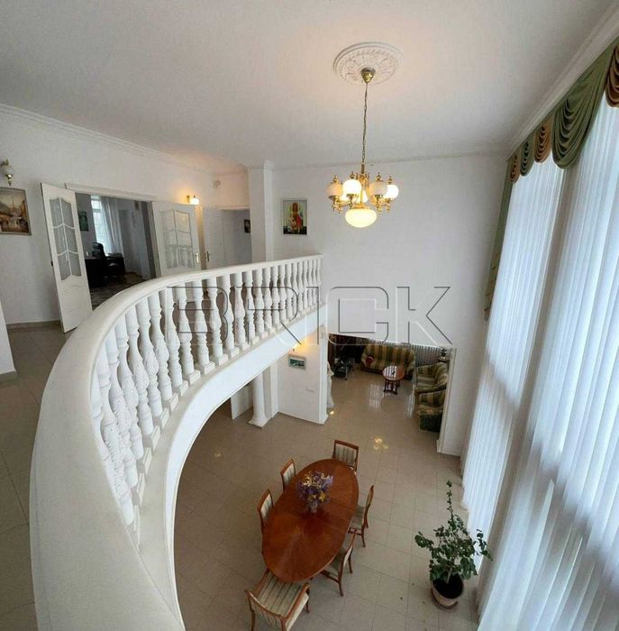 Оренда автономного будинку з басейном, 500 кв.м Лісники Без комісії