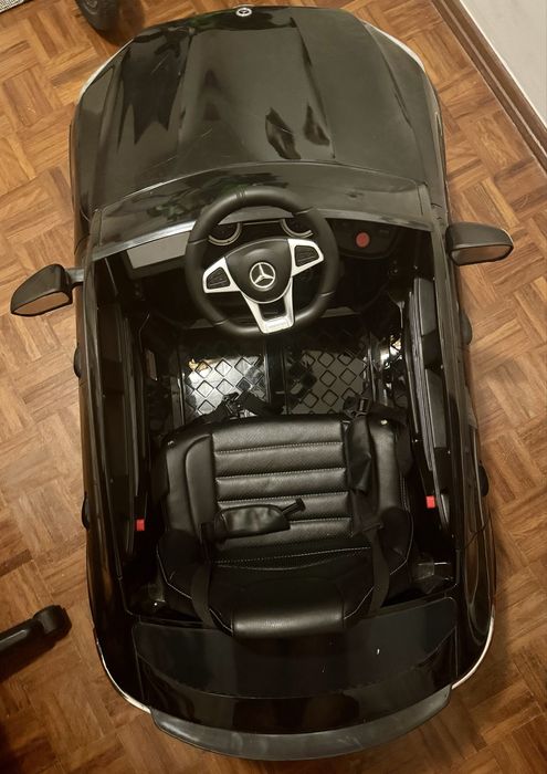 Vendo carro a bateria para criança