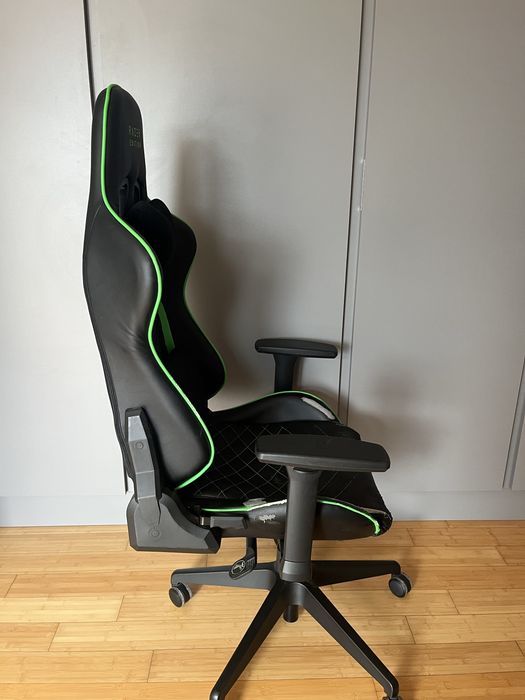 Fotel gamingowy razer