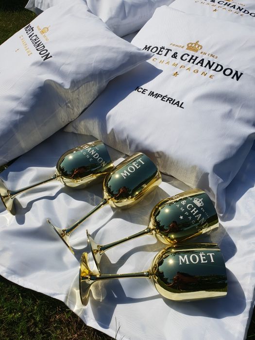 Oryginalne poduszki Moet & Chandon wyszywane ORYGINALNE jacht