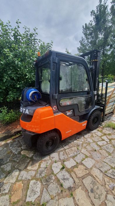 Wozek widłowy Toyota Yale 1.5 - 4.5 T