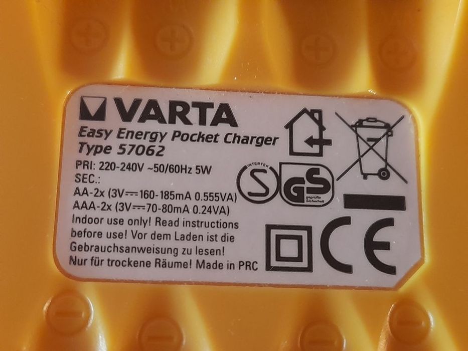 Battery and Cell Charger64409298776707121