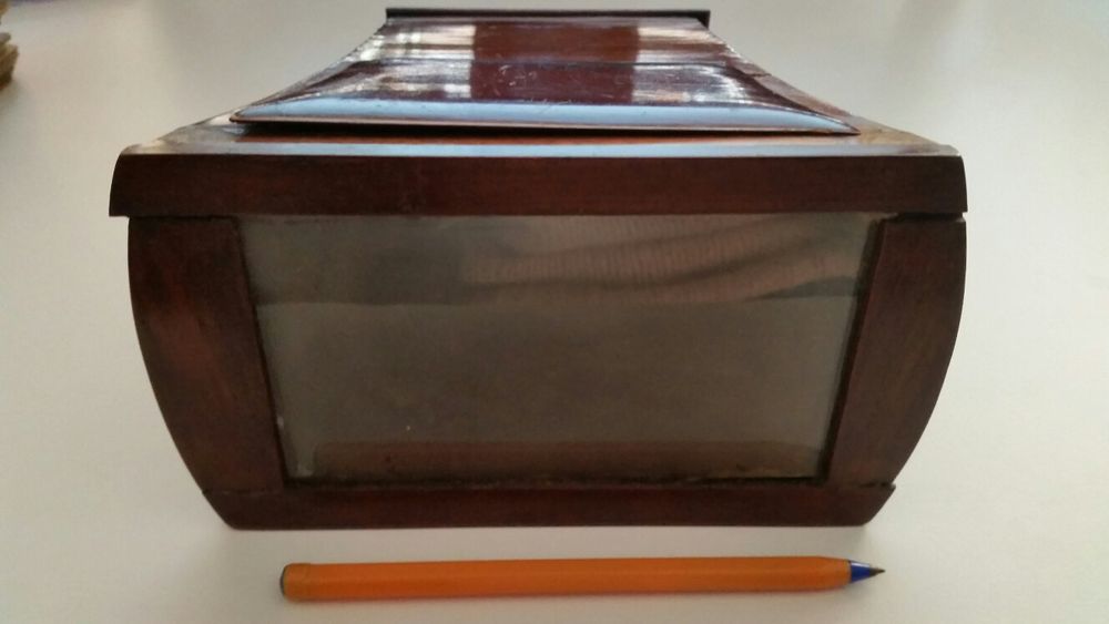 Estereoscópio antigo e fotografias