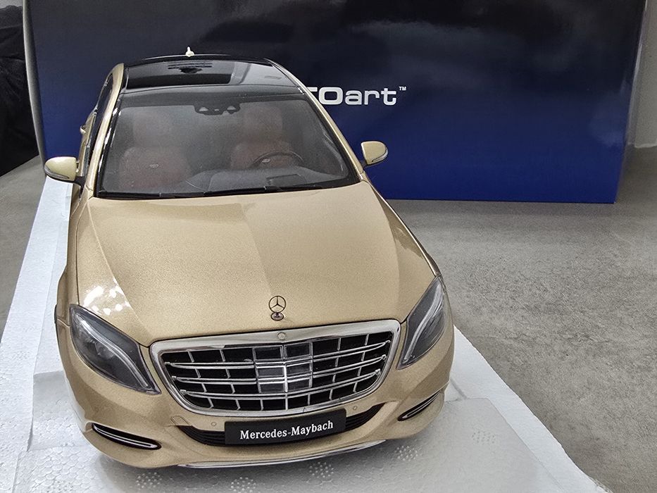 1/18 Mercedes Maybach S600