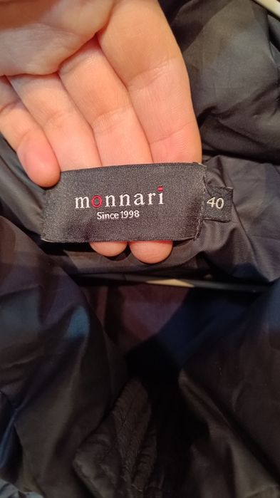 Kurtka czarna Monnari