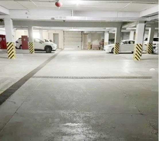 Продам паркінг на 2 авто на початку пр. Яворницького