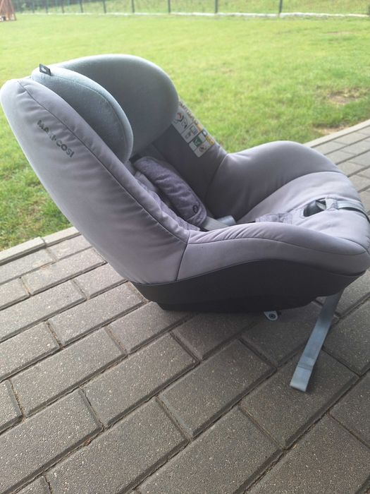 Fotelik i Nosidełko maxi cosi z bazą 2w1