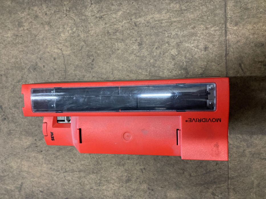 Falownik SEW MDX 61B0005-5A3-4-OT