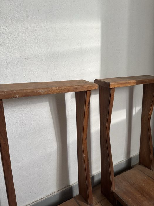 Par genuflexorios de madeira