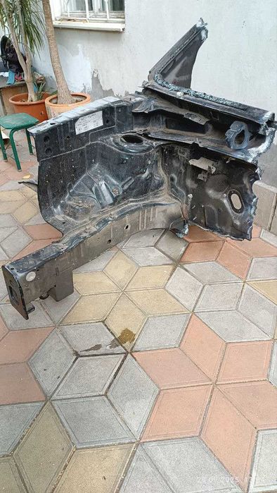 Продам кузовные запчасти Туксон.(ланжероны, стойки, четверть.)Защита
