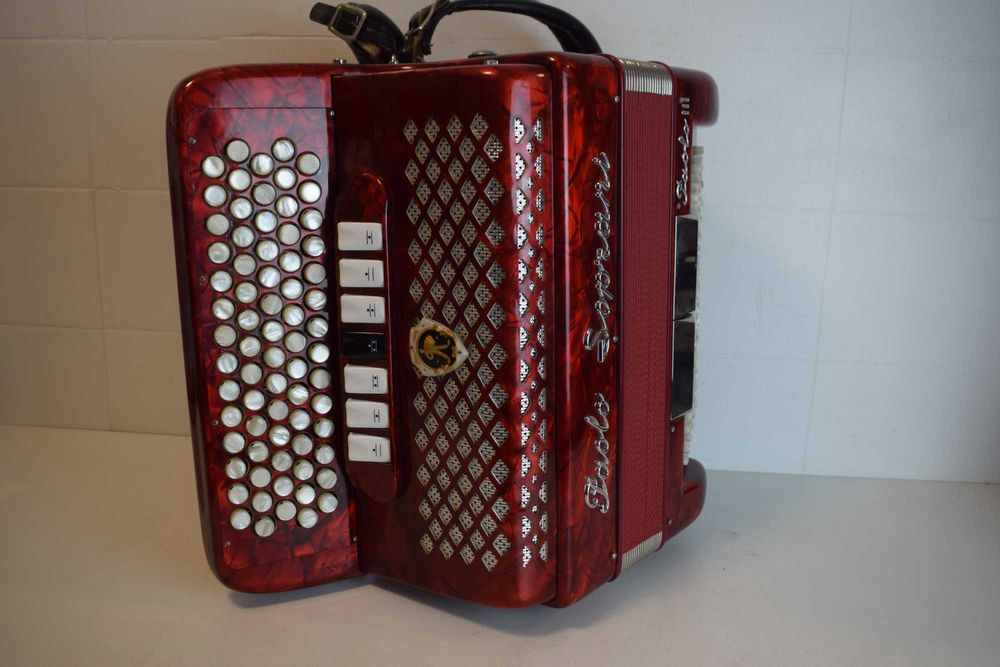 Acordeao Paolo Soprani Especial 3 voz. N 344