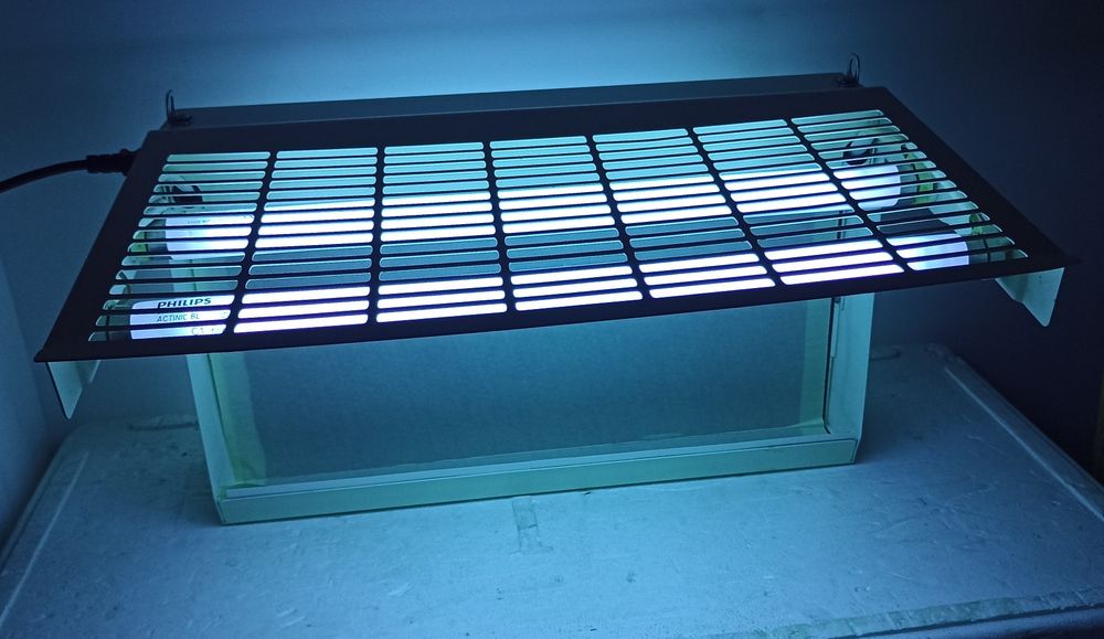 Lampa owadobójcza, lepowa, dwustronna Best Pest, 150 m2