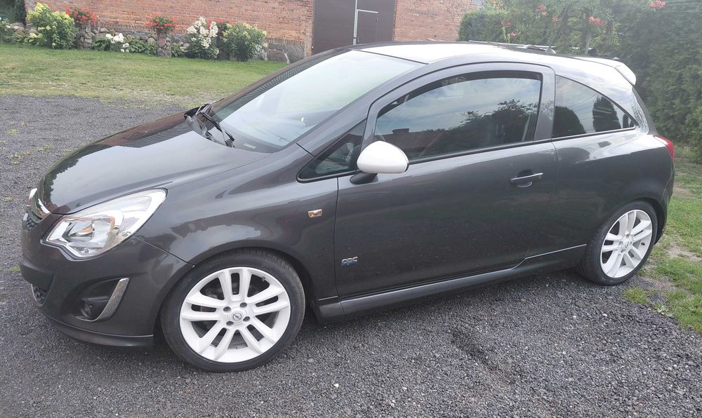 Opel Corsa D 2011