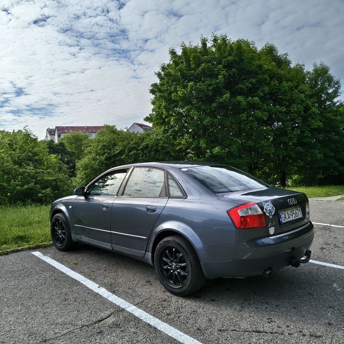 Audi A4B6 1.6 benzyna