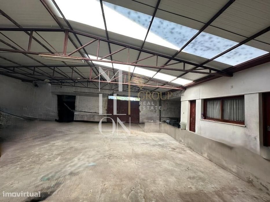 Moradia T5 Em Bustos | Lote De 2.050 M² | Oliveira Do Bairro