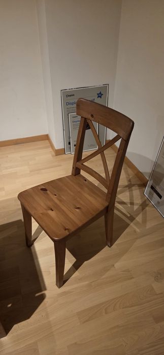 Conjunto mesa + 2 cadeiras - madeira maciça IKEA