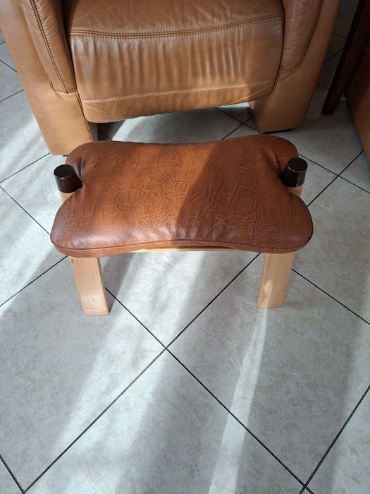 Podnóżek, taboret, małe krzesło