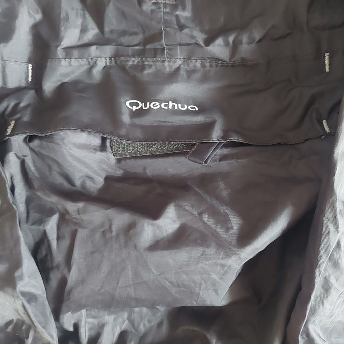 Kurtka przeciwdeszczowa wiatrówka Quechua roz. 114 cm
