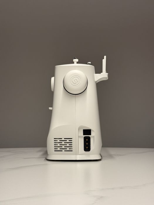 Singer M1605 - COMO NOVA - Com Garantia até 12/2027