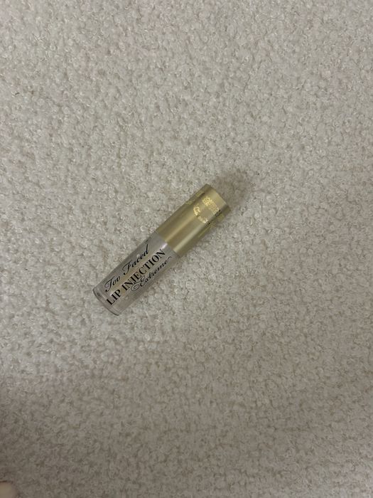 Błyszczyk too faced lip injection nowy