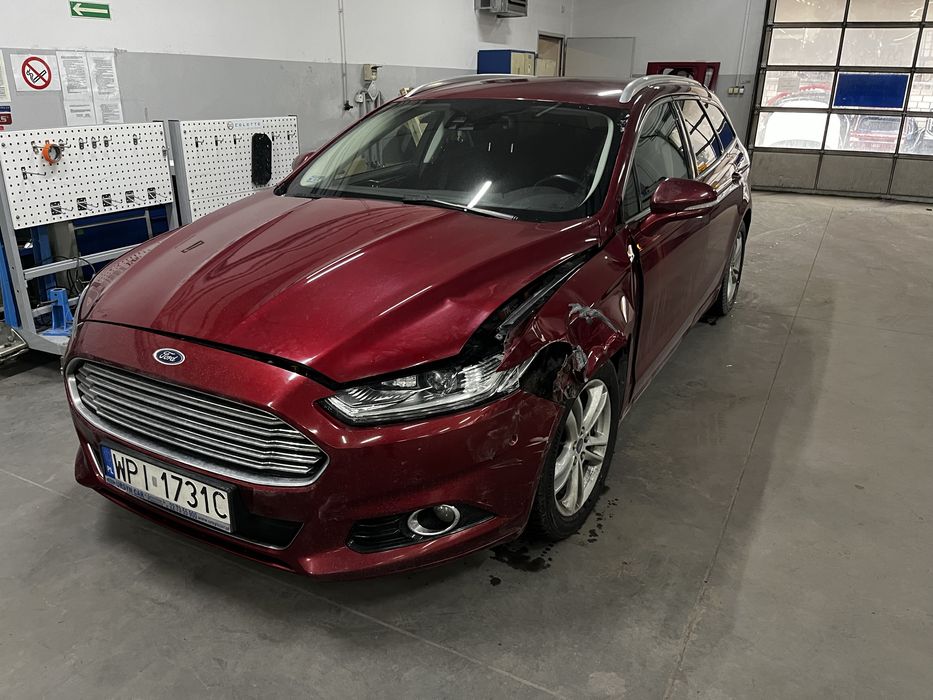 Ford Mondeo TITANIUM 4*4 automat- USZKODZONY