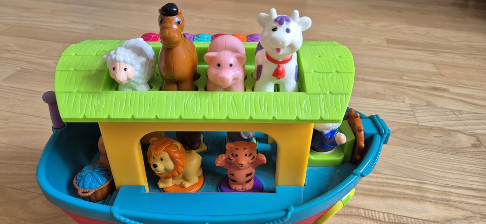 Ноїв ковчег іграшка