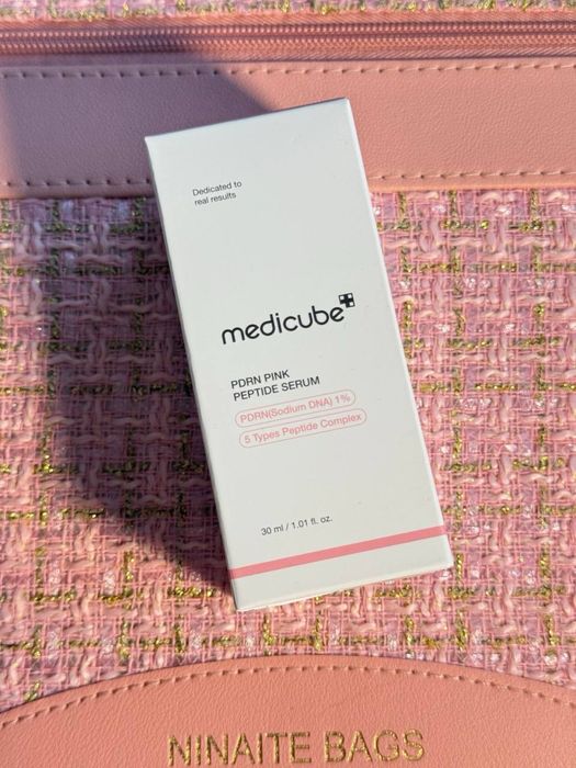 Подарунковий набір корейської косметики Medicube + Age-R Pro Booster