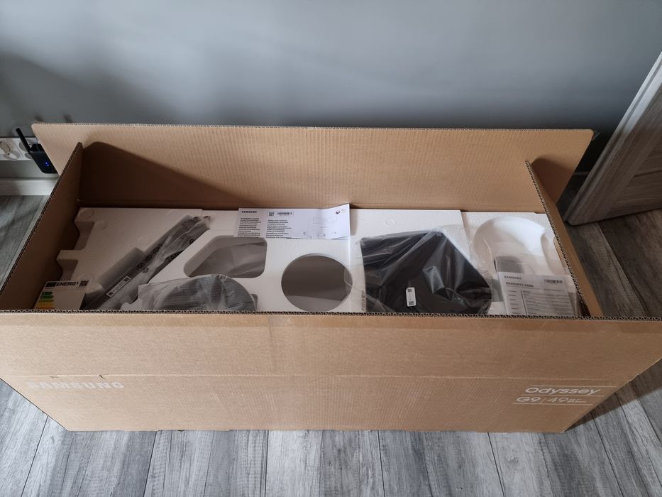 Monitor Samsung Odyssey G9 49'