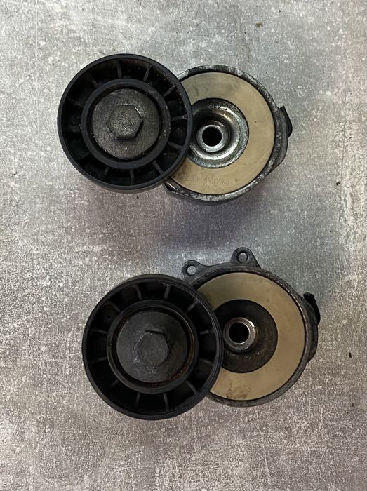 Натягувач ременя Opel Astra H 1.9 дизель натяжытель ремня Астра