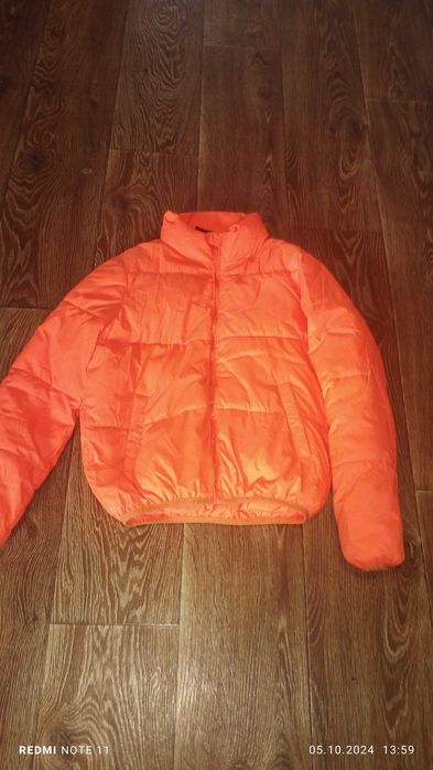 Продам жіночу куртку