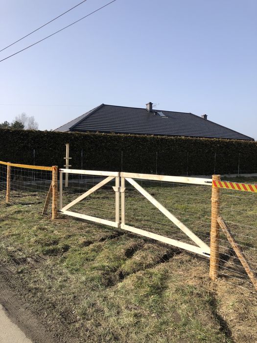 Siatka leśna stemple ogrodzenie budowlane płot ogrodzenie tymczasowe