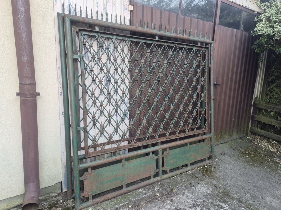 Brama, furtka do renowacji