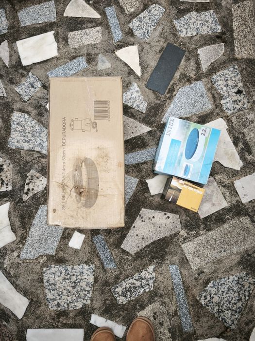 Piscina  e bomba