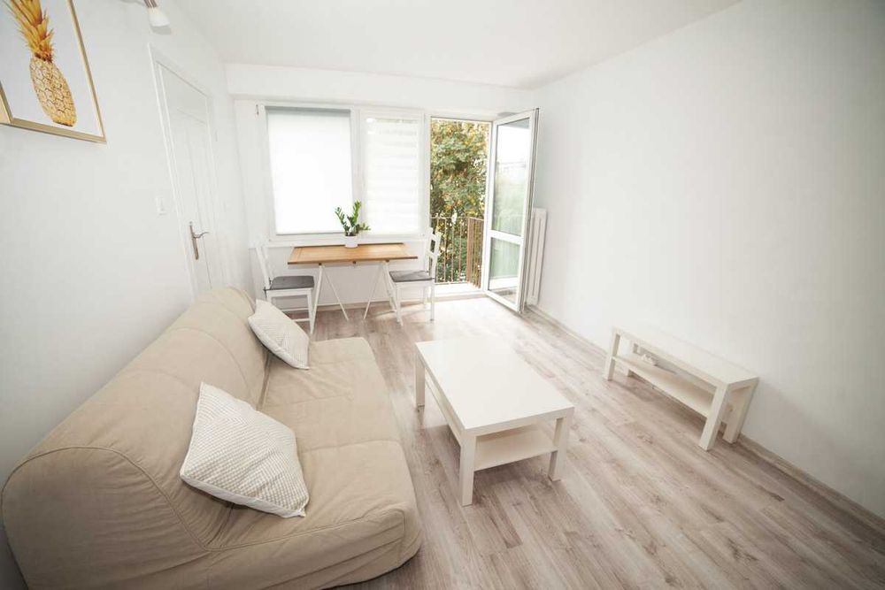 Studio (salon + sypialnia) Ursus, standard IKEA, Słoneczne Przytulne 30m