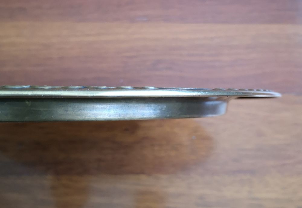 Taca Art Deco, mosiądz młotkowany, stara patyna, średnica 35 cm.