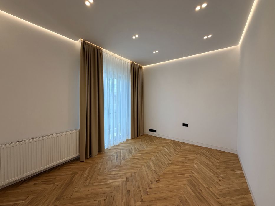Продаж нового дизайнерського котеджу в ЖК New Village !