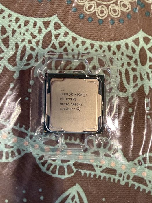 Intel Xeon E3-1270 v6 LGA 1151