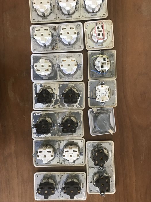 Кабель для електропроводки. Розетки фірми-PEHA.